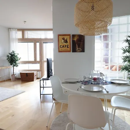 2ndhomes Premium 1br With Sauna And Balcony In Kamppi Center דירה
